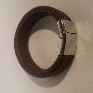 Brown Leather and Steel Clasp Men's Bracelet